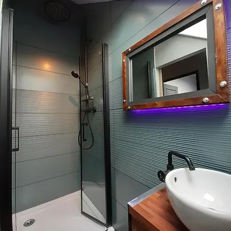 Factory, Valenciennes Aulnoy-lez-Valenciennes